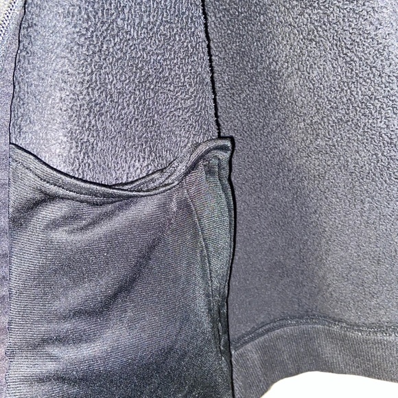 The North Face Sweater - Picture 3 of 4